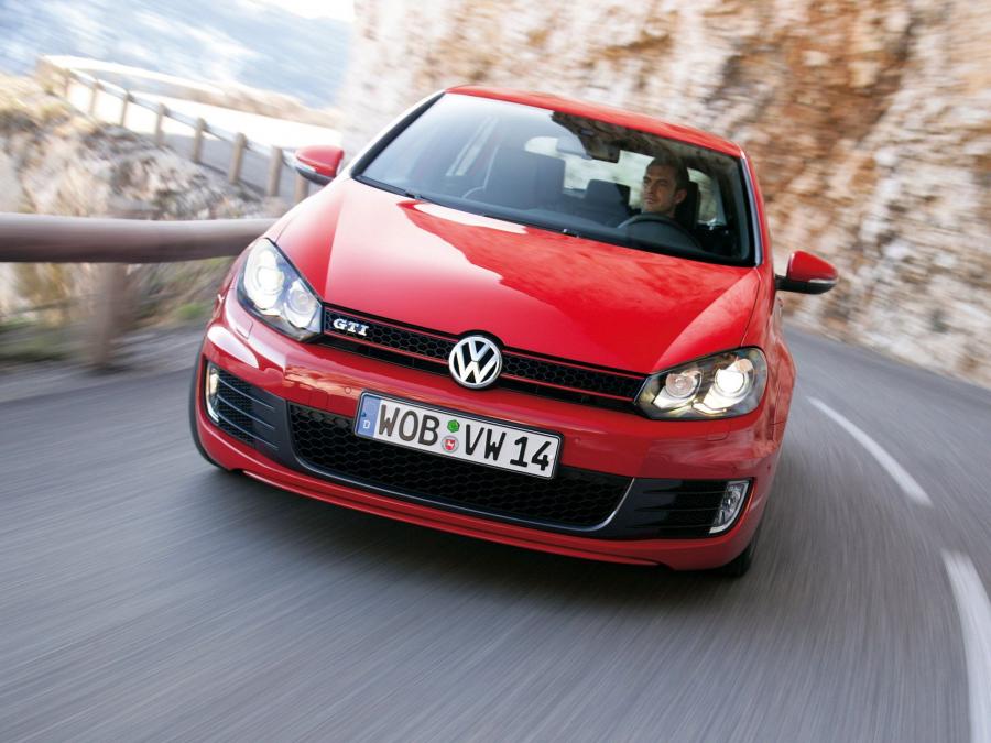  Volkswagen Golf GTi 2009 года  (фото 9 из 17)